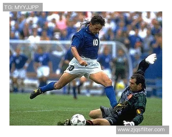 光头足球明星的传奇人生与辉煌成就揭秘