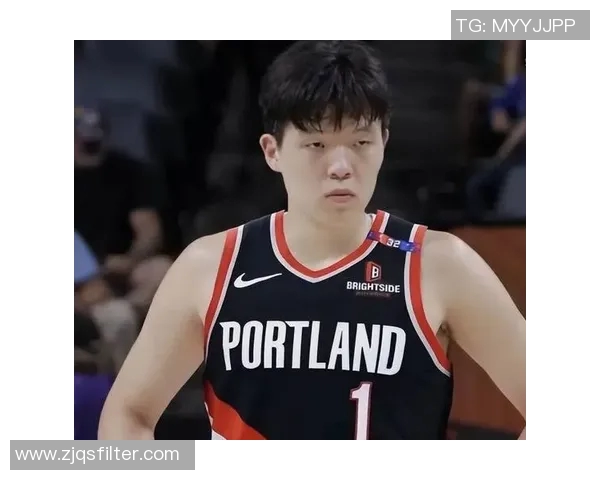 1516赛季勇士队对战醍醐队的精彩回顾与战术分析